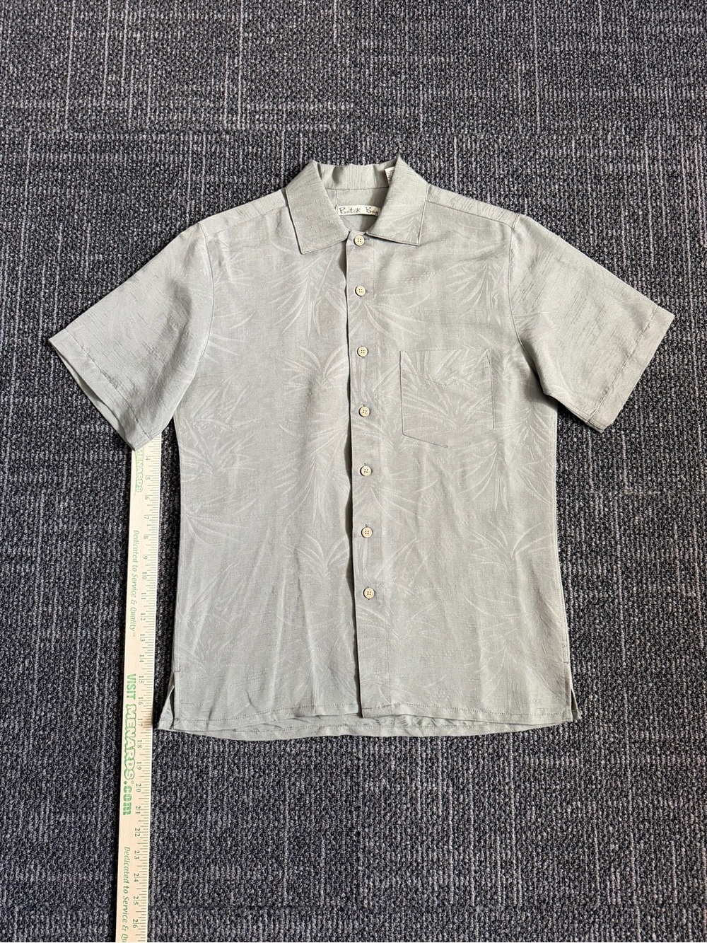 Batik Bay Men’s Short-Sleeve Button-Down Camp Shirt Small